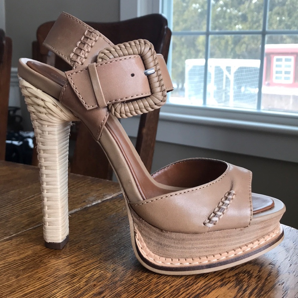 Tan Boutique 9 Heels